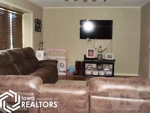 715 3rd Ave SE, Hampton, IA 50441 photo 7