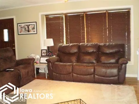 715 3rd Ave SE, Hampton, IA 50441 photo 9