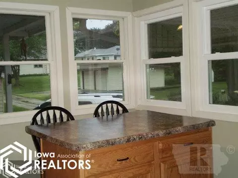 715 3rd Ave SE, Hampton, IA 50441 photo 4