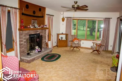 602 7th Ave NE, Hampton, IA 50441 photo 2
