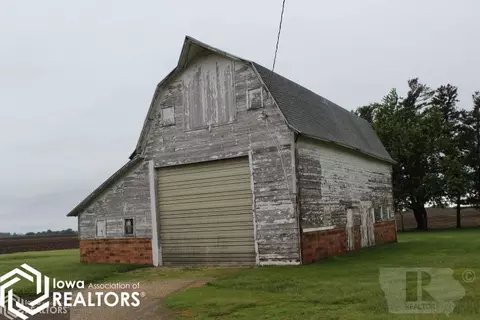 971 130th St, Hampton, IA 50441 photo 3