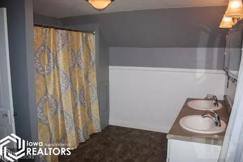 314 1st St NW, Hampton, IA 50441 photo 14