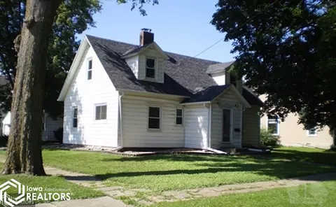 219 2nd Ave SE, Hampton, IA 50441 photo 1