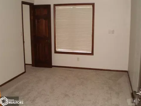 321 18th Ave NE, Hampton, IA 50441 photo 34