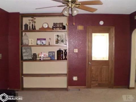 221 3rd St SE, Hampton, IA 50441 photo 25