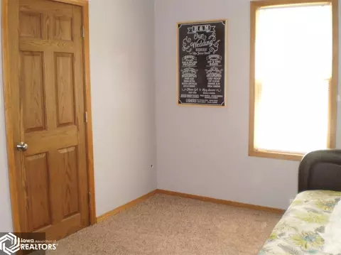 221 3rd St SE, Hampton, IA 50441 photo 12