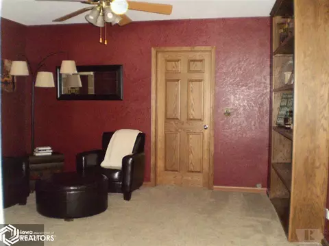 221 3rd St SE, Hampton, IA 50441 photo 15