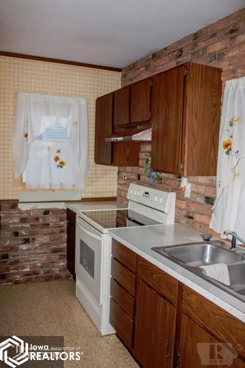 924 4th NE, Hampton, IA 50441 photo 7