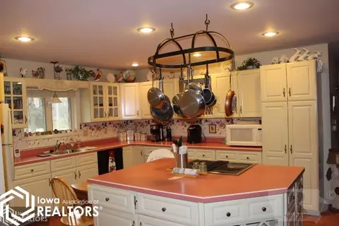206 Spring Creek Ln, Hampton, IA 50441 photo 13