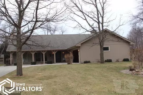 206 Spring Creek Ln, Hampton, IA 50441 photo 1