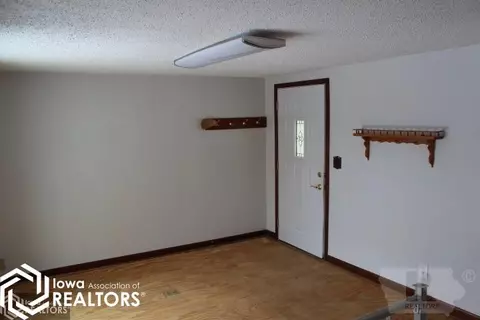 803 3rd Ave SE, Hampton, IA 50441 photo 5