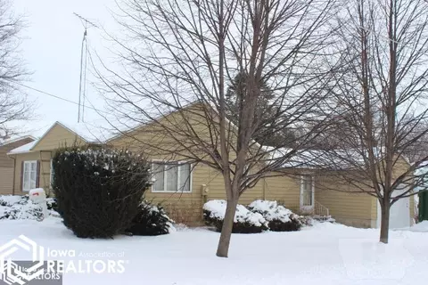 803 3rd Ave SE, Hampton, IA 50441 photo 2