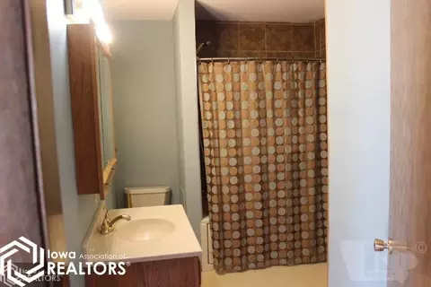 1041 130th St, Hampton, IA 50441 photo 11