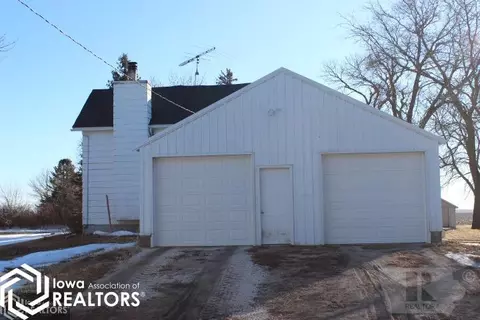 1041 130th St, Hampton, IA 50441 photo 4