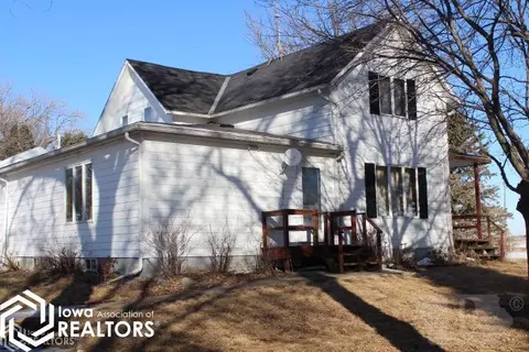 1041 130th St, Hampton, IA 50441 photo 2