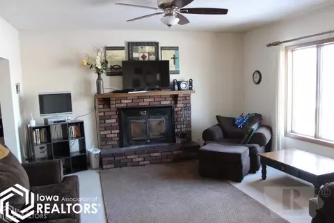 1041 130th St, Hampton, IA 50441 photo 13