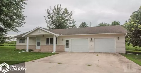 1651 Dorell Dr, Hampton, IA 50441 photo 1