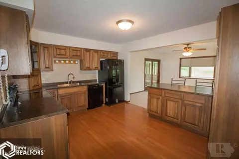 1651 Dorell Dr, Hampton, IA 50441 photo 2