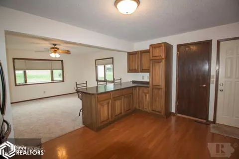 1651 Dorell Dr, Hampton, IA 50441 photo 3