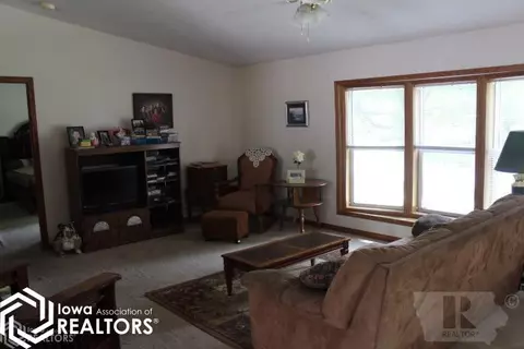 108 2nd St SE, Hampton, IA 50441 photo 9