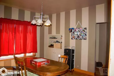 208 2nd St SE, Hampton, IA 50441 photo 6
