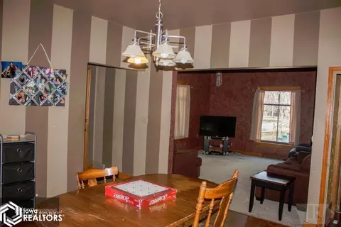 208 2nd St SE, Hampton, IA 50441 photo 5