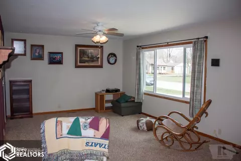 409 6th St SW, Hampton, IA 50441 photo 7