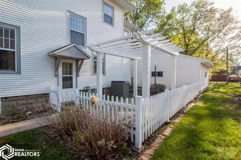 415 2nd St SE, Hampton, IA 50441 photo 25