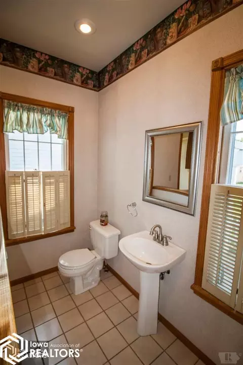 415 2nd St SE, Hampton, IA 50441 photo 13