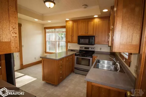 415 2nd St SE, Hampton, IA 50441 photo 7