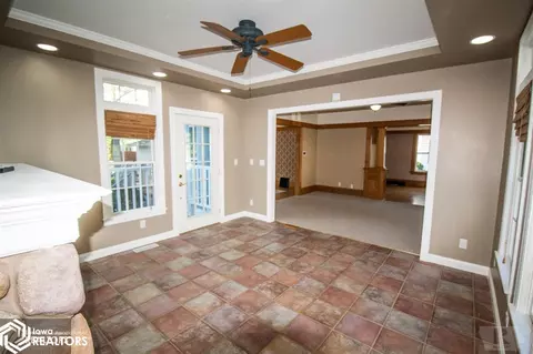 415 2nd St SE, Hampton, IA 50441 photo 4