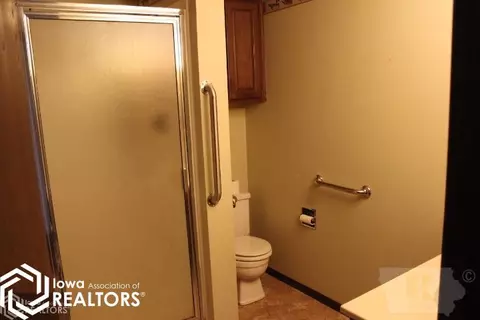 1304 80th St, Hampton, IA 50441 photo 9