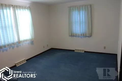 1304 80th St, Hampton, IA 50441 photo 5