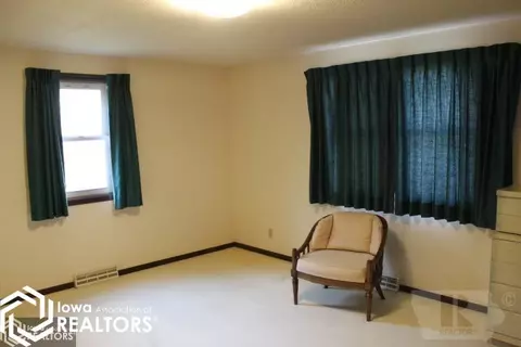 1304 80th St, Hampton, IA 50441 photo 7