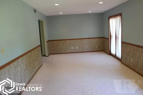 1404 3rd St NW, Hampton, IA 50441 photo 7