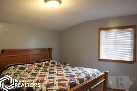 210 8th St SE, Hampton, IA 50441 photo 13