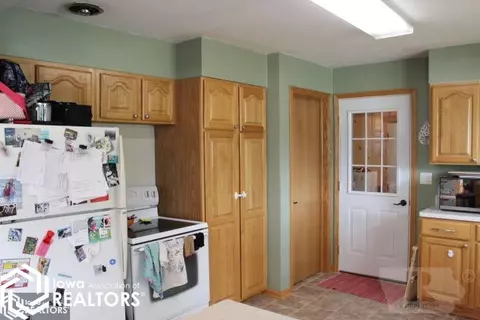 210 8th St SE, Hampton, IA 50441 photo 8