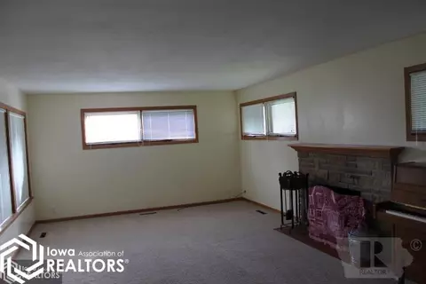 210 8th St SE, Hampton, IA 50441 photo 12