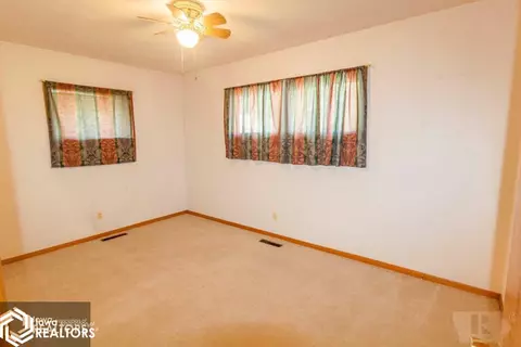 203 3rd Ave NW, Hampton, IA 50441 photo 13
