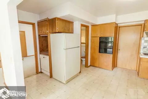 203 3rd Ave NW, Hampton, IA 50441 photo 9