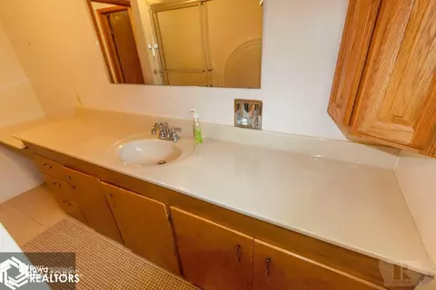 203 3rd Ave NW, Hampton, IA 50441 photo 15