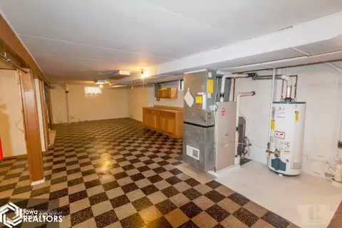 203 3rd Ave NW, Hampton, IA 50441 photo 17