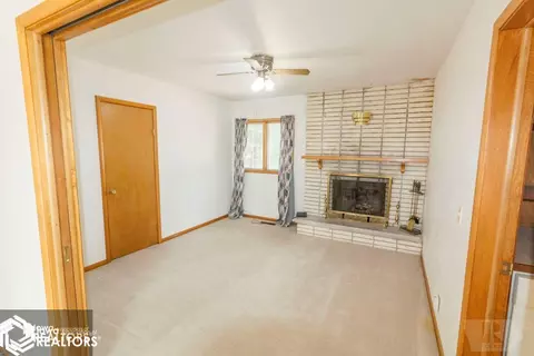 203 3rd Ave NW, Hampton, IA 50441 photo 11