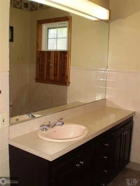 901 1st Ave SE, Hampton, IA 50441 photo 17