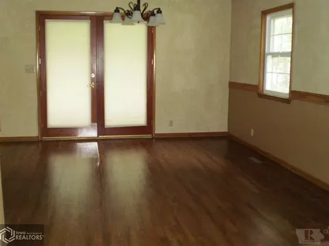 901 1st Ave SE, Hampton, IA 50441 photo 9