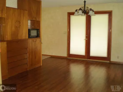 901 1st Ave SE, Hampton, IA 50441 photo 8