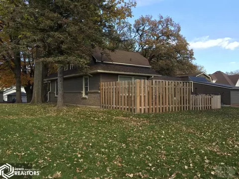 809 17th Ave, Eldora, IA 50627 photo 4