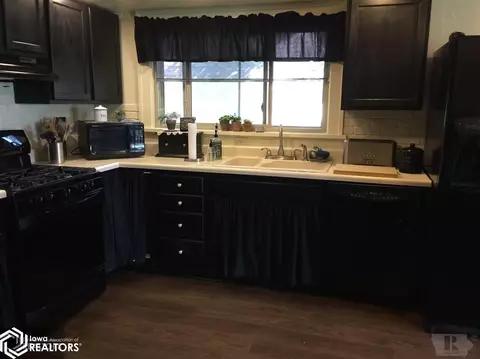 809 17th Ave, Eldora, IA 50627 photo 12