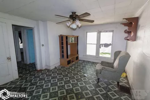 113 8th St NW, Hampton, IA 50441 photo 4