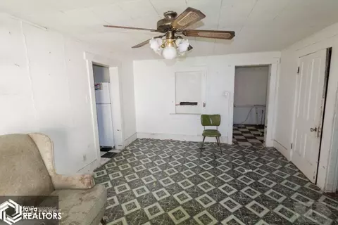 113 8th St NW, Hampton, IA 50441 photo 5